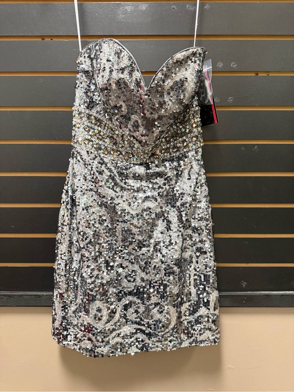 Night Moves Size 4 Silver Sequin Beaded Strapless Formal Dress NWT